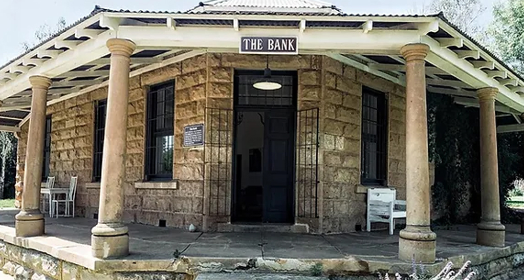 The Bank, guesthouse