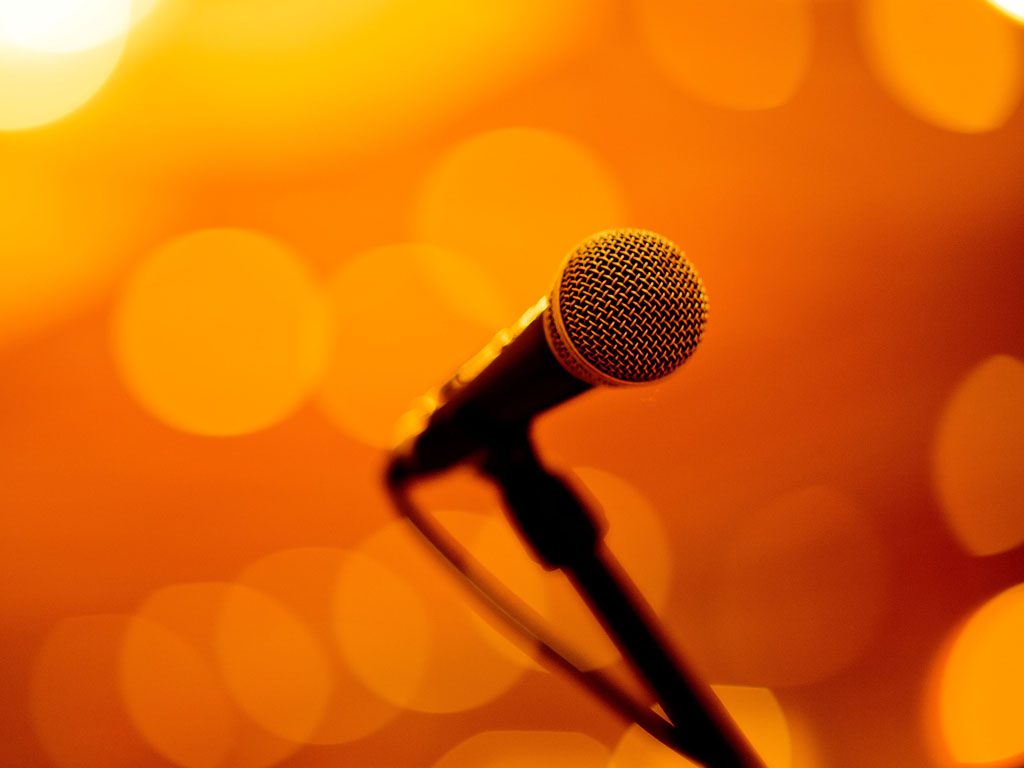 Music performance, Service Station